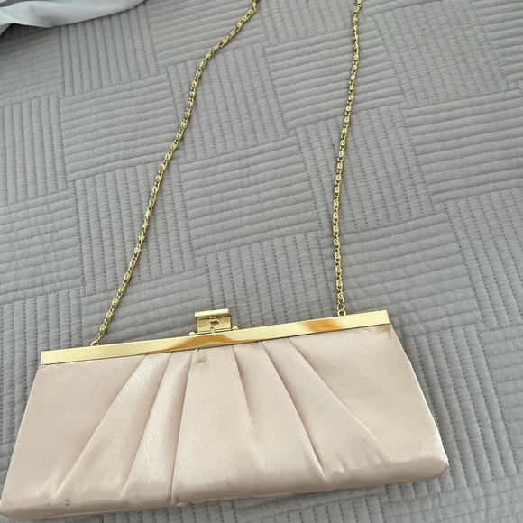 Beige satin evening bag - Picture 3 of 6